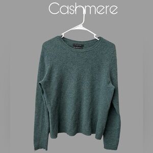 Tahari Green Crew Neck Sweater